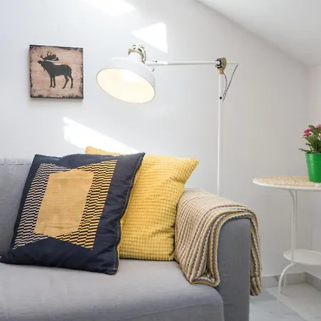 Hygge Center Near To The Free Parking 2r Apartament